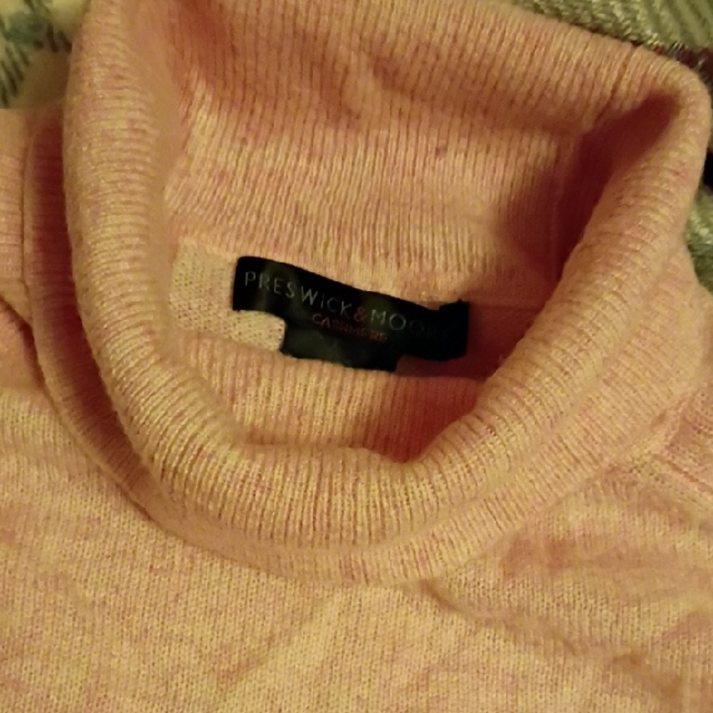 Preswick & Moore Soft Pink Turtle Neck Cashmere Sweater